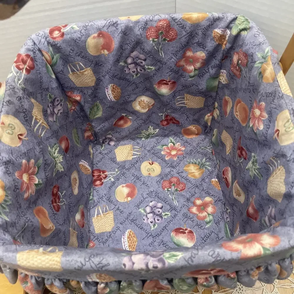 1998 Longaberger GRANDMA BONNIE’S TWO PIE BASKET Set 2 risers & liner